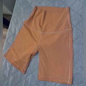 Lulu Align High-Waisted 6” biker shorts